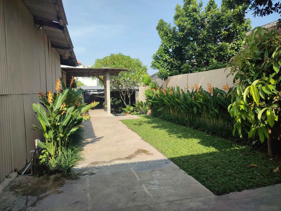 Modern Home for Sale | 2 Bedrooms + Spacious Yard