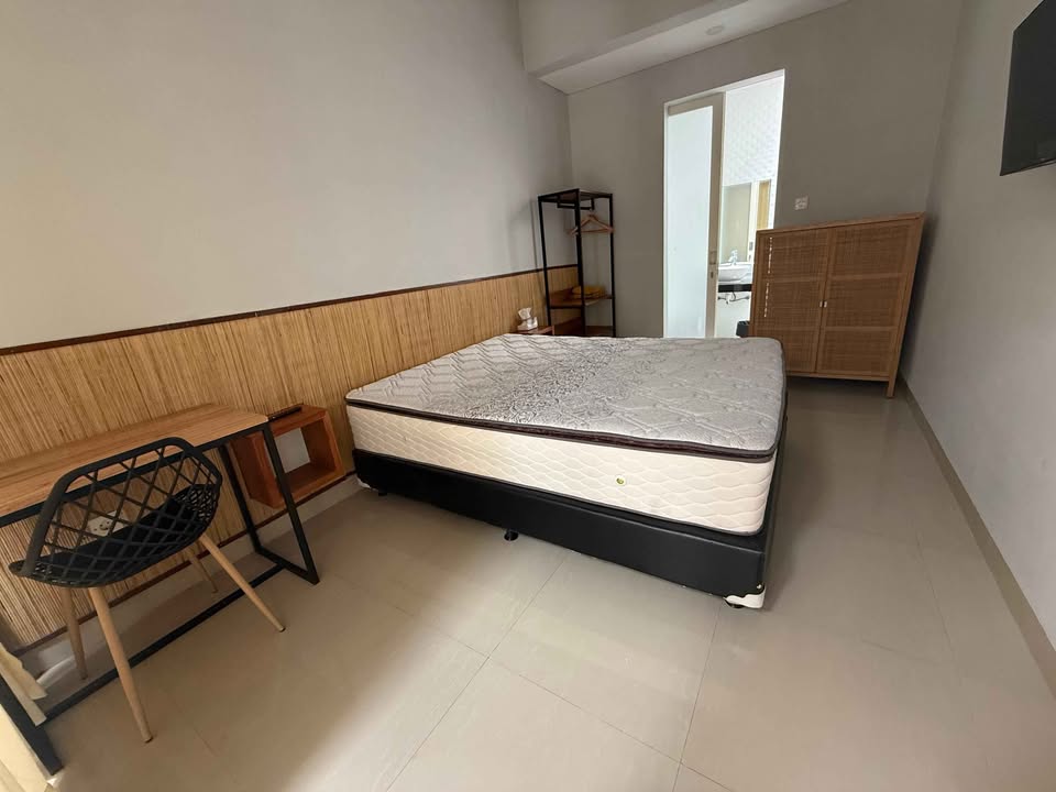 Modern Home for Sale | 2 Bedrooms + Spacious Yard