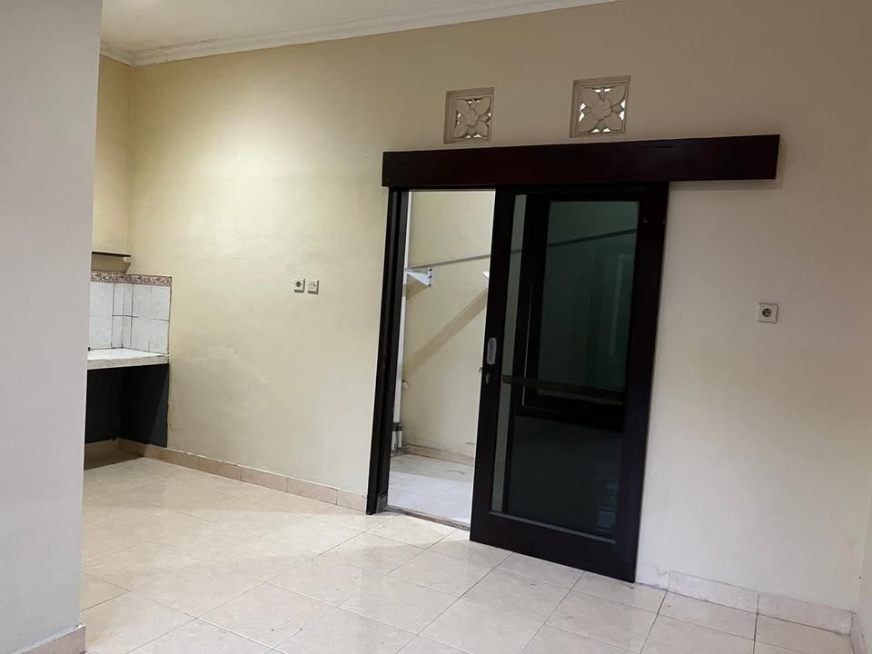 FOR RENT: Minimalist Home in Strategic Penamparan, West Denpasar 🏠