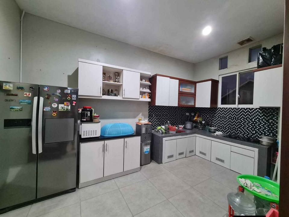 Modern 2-Storey Minimalist House for Sale in Renon – Prime Location on Jalan Tukad Badung